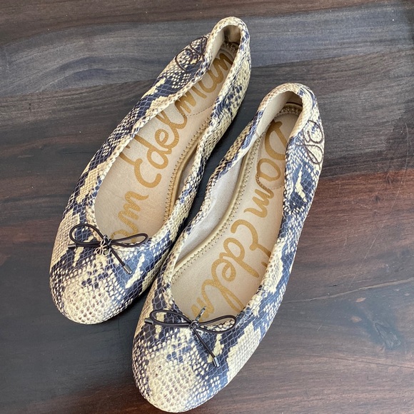Sam Edelman Shoes - Sam Edelman Felicia Gray Snakeskin Ballet Flats